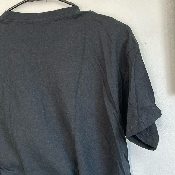 NWOT! Game of Thrones I Drink and Know Things Tee Size Medium - Picture 8 of 12